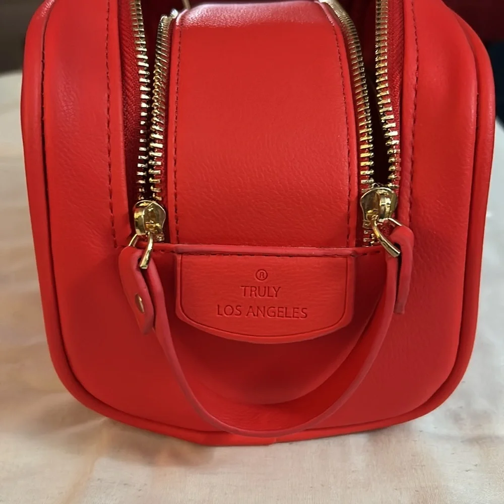 TRULY Red Vanity Case